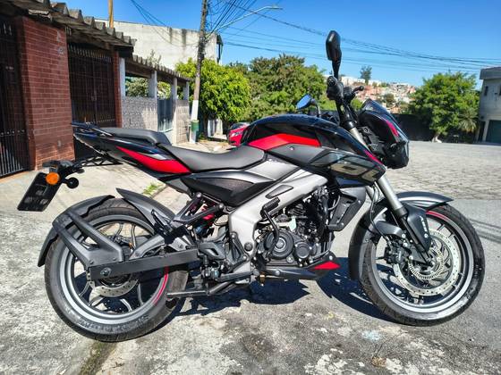 BAJAJ DOMINAR NS160 BAJAJ DOMINAR NS160